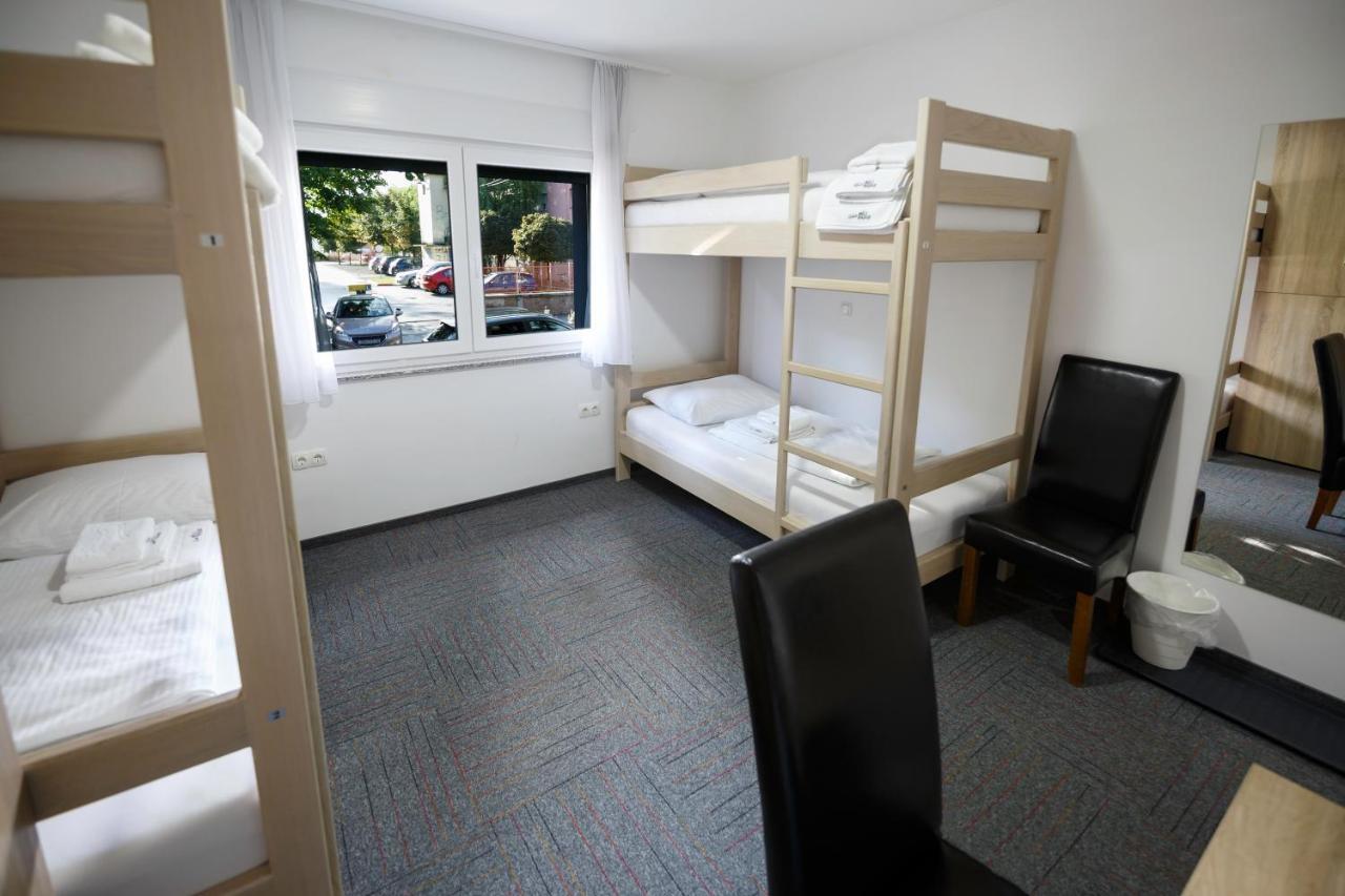 Hostel Mali Pariz Slavonski Brod