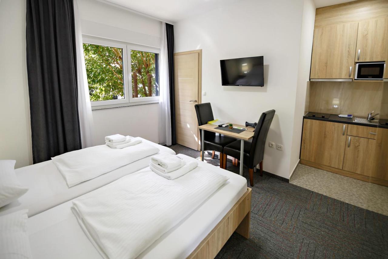 Hostel Mali Pariz